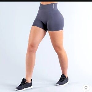 DFYNE Dynamic Shorts 4.5’
